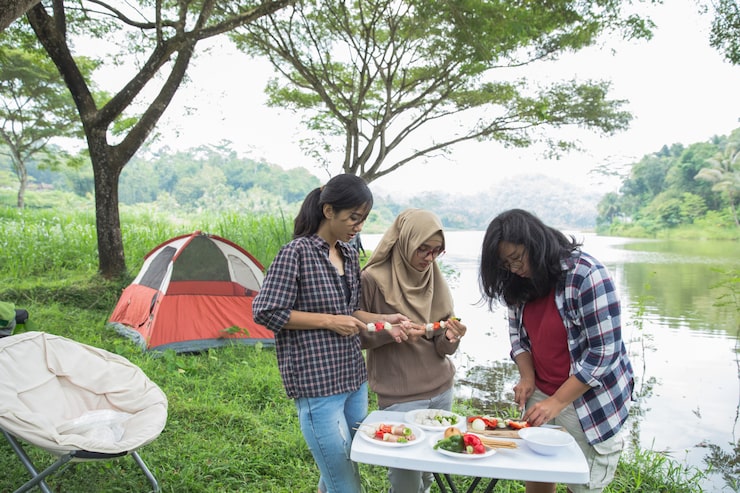https://hilltopcamplembang.com/tempat-camping-di-lembang-bandung-murah/