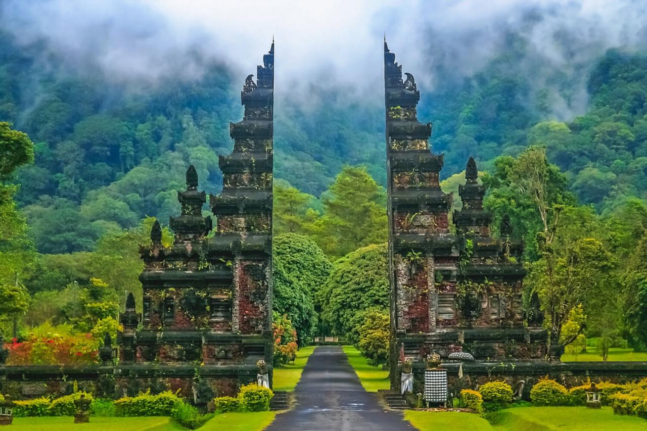 Kendaraan Rombongan Bali