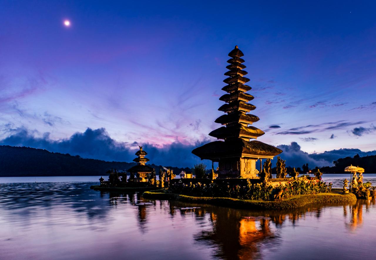 Sewa Bus Bali
