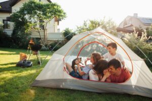 https://hilltopcamplembang.com/tempat-camping-di-lembang-bandung-murah/